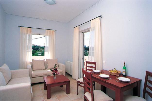 Villa Armonia Agioi Apostoli  Buitenkant foto